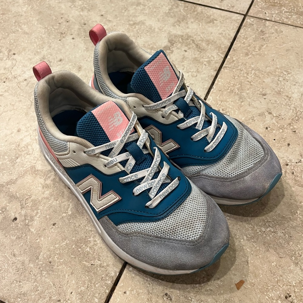 New Balance Sneakers Size 5